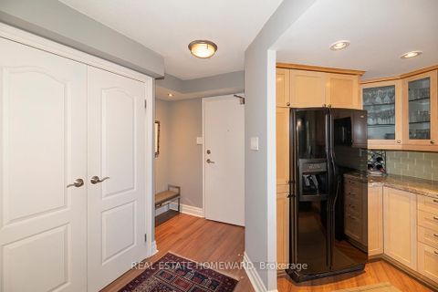Photo 7 at 503 - 77 Maitland Place, South St. James Town, Toronto