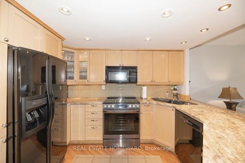 Photo 8 at 503 - 77 Maitland Place, South St. James Town, Toronto