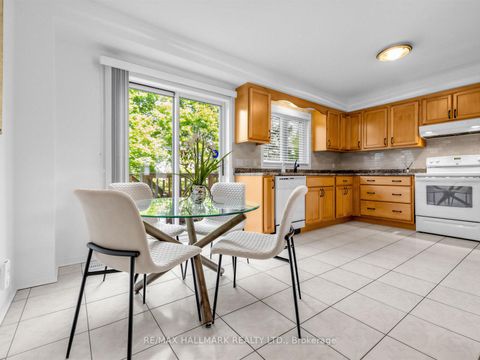 Photo 13 at 15A - 81 Northern Heights Drive, Langstaff, Richmond Hill