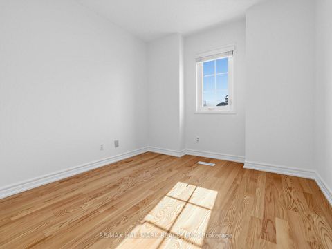 Photo 23 at 15A - 81 Northern Heights Drive, Langstaff, Richmond Hill