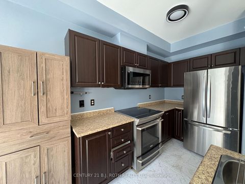 Photo 1 at 120 Stanley Street, East Bayfield, Barrie
