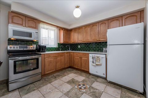 Photo 7 at 44 Margaret Avenue, Pleasant View, Toronto