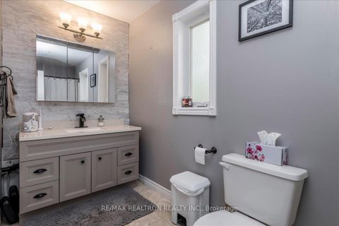 Photo 11 at 34 O'Shaughnessy Crescent, Holly, Barrie