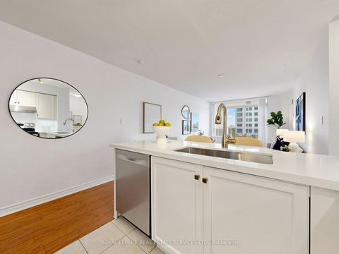 Photo 13 at 1111 - 2 Rean Drive, Bayview Village, Toronto