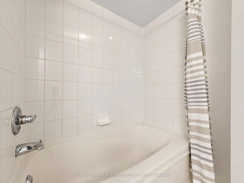 Photo 17 at 1111 - 2 Rean Drive, Bayview Village, Toronto