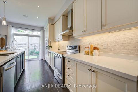Photo 10 at 8 Beckett Avenue, Berczy, Markham