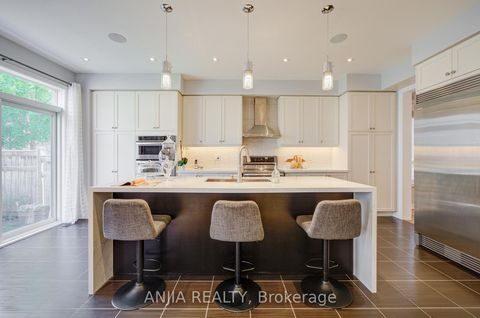 Photo 11 at 8 Beckett Avenue, Berczy, Markham