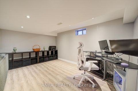 Photo 44 at 8 Beckett Avenue, Berczy, Markham
