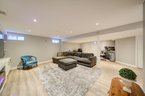 Photo 45 at 8 Beckett Avenue, Berczy, Markham