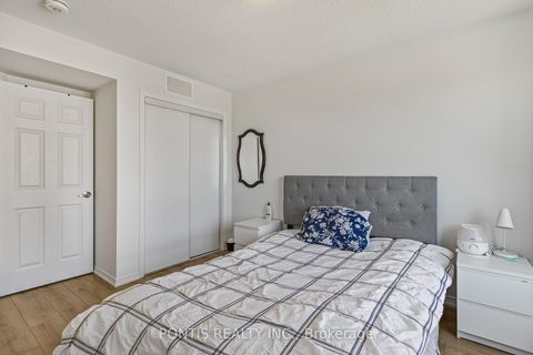 Photo 16 at 12 - 20 Woodstream Drive, Clairville, Toronto