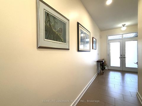 Photo 2 at 11 Kohl Street, Oak Ridges Lake Wilcox, Richmond Hill