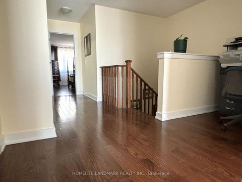 Photo 9 at 11 Kohl Street, Oak Ridges Lake Wilcox, Richmond Hill