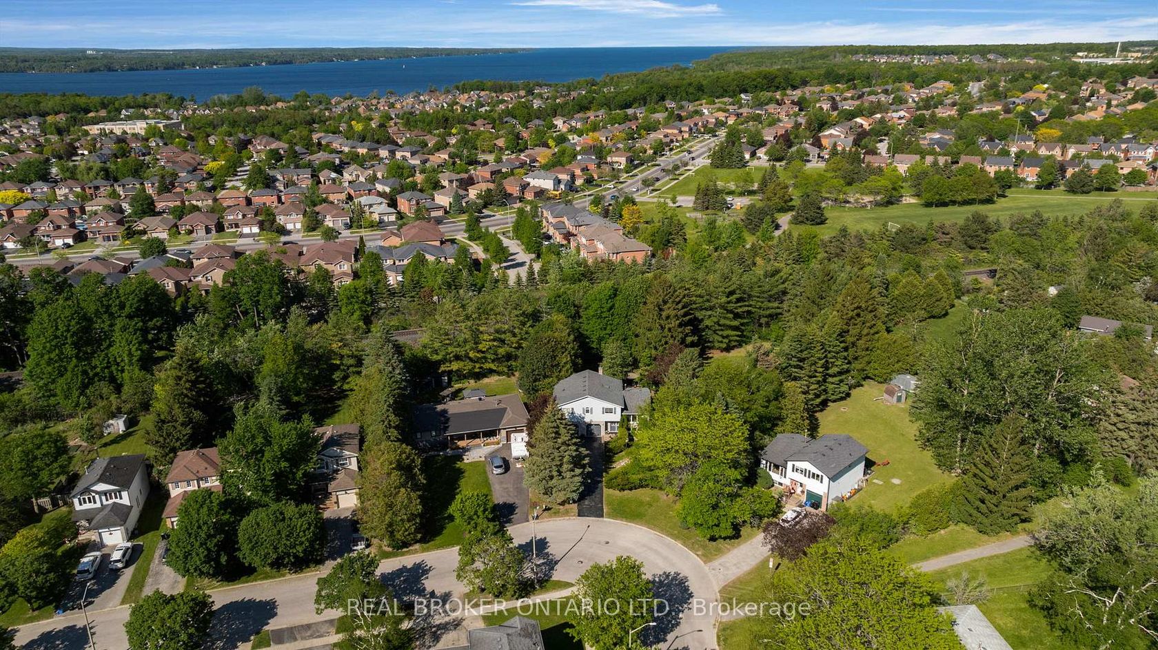 215 Mary Anne Drive, Painswick North, Barrie photo 5