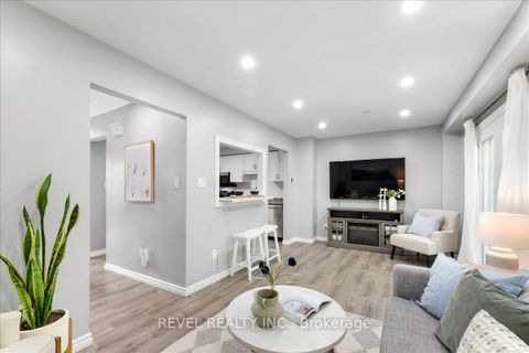 Photo 8 at 113 Galbraith Court, Bowmanville, Clarington