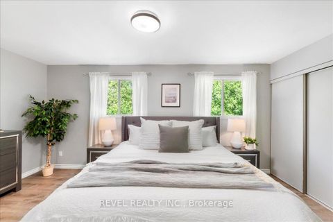 Photo 12 at 113 Galbraith Court, Bowmanville, Clarington
