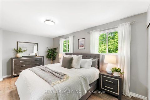Photo 13 at 113 Galbraith Court, Bowmanville, Clarington