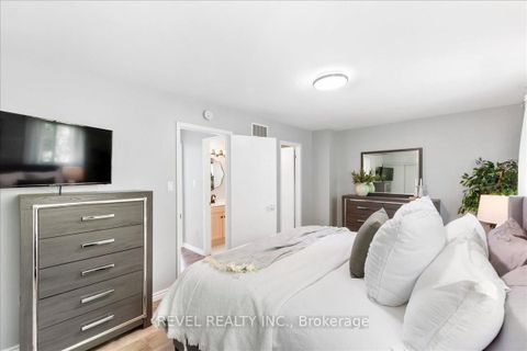 Photo 15 at 113 Galbraith Court, Bowmanville, Clarington