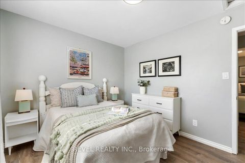 Photo 19 at 113 Galbraith Court, Bowmanville, Clarington