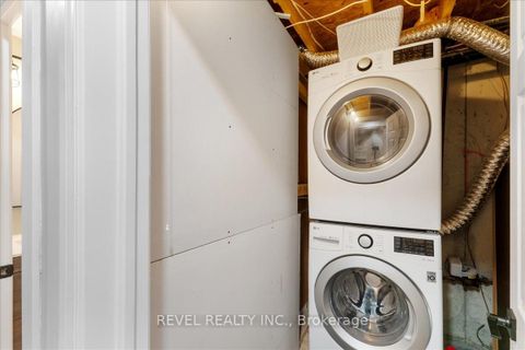 Photo 26 at 113 Galbraith Court, Bowmanville, Clarington