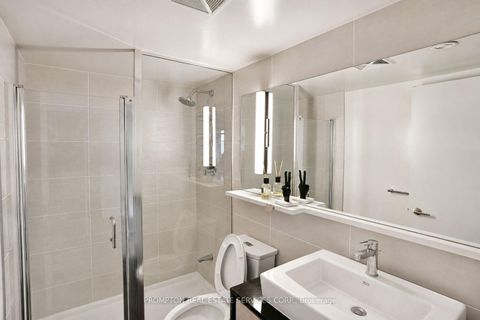 Photo 5 at 717 - 72 Esther Shiner Boulevard, Bayview Village, Toronto