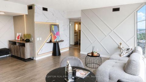Photo 13 at 717 - 72 Esther Shiner Boulevard, Bayview Village, Toronto