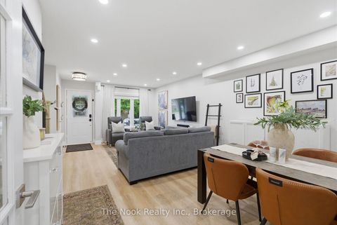 Photo 7 at 1624 Arcadia Square, Amberlea, Pickering