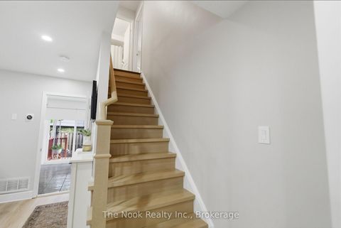 Photo 18 at 1624 Arcadia Square, Amberlea, Pickering