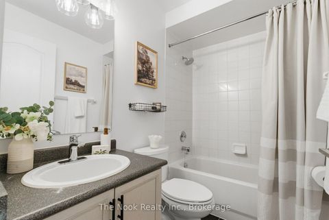 Photo 35 at 1624 Arcadia Square, Amberlea, Pickering