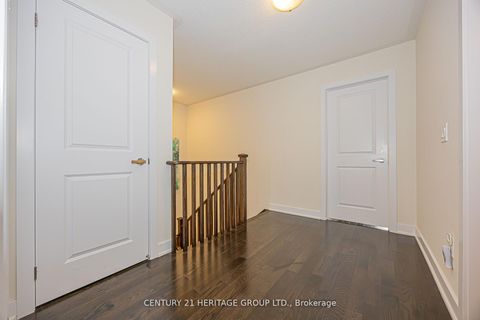 Photo 19 at 25 Helliwell Crescent, Oak Ridges Lake Wilcox, Richmond Hill