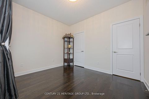 Photo 30 at 25 Helliwell Crescent, Oak Ridges Lake Wilcox, Richmond Hill