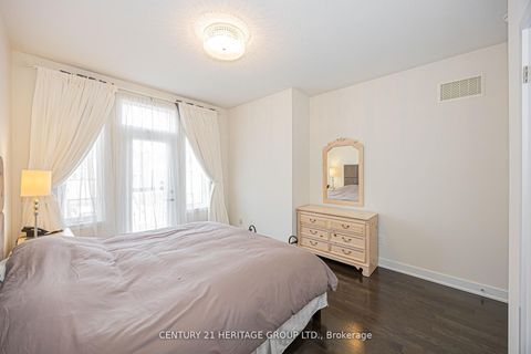 Photo 33 at 25 Helliwell Crescent, Oak Ridges Lake Wilcox, Richmond Hill