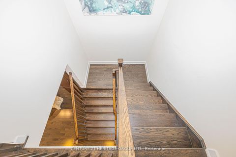 Photo 38 at 25 Helliwell Crescent, Oak Ridges Lake Wilcox, Richmond Hill