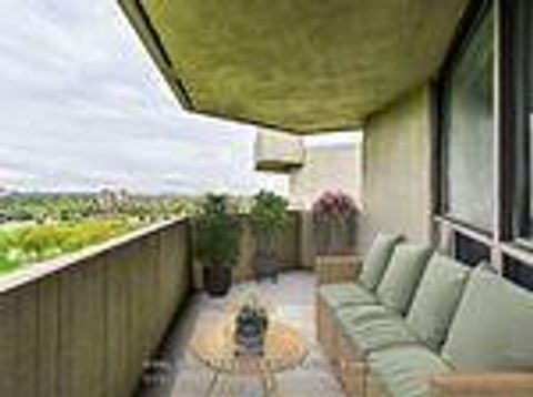 Photo 12 at PH 8 - 284 Mill Road, Markland Wood, Toronto
