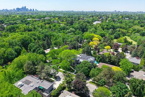 Photo 1 at 27 Penwood Crescent, Don Mills, Toronto