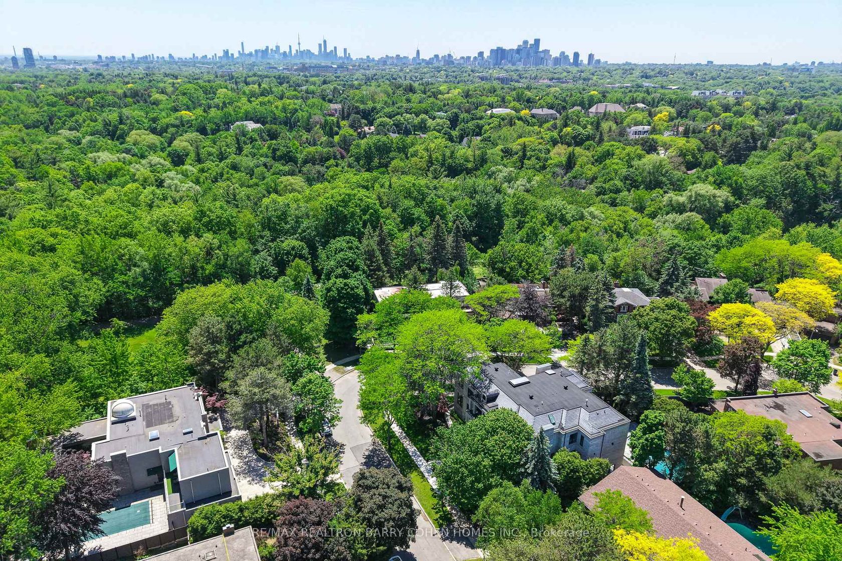 27 Penwood Crescent, Don Mills, Toronto photo number 2