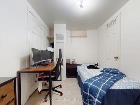 Photo 24 at 159 Heale Avenue, Cliffside, Toronto