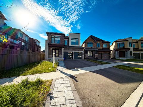 Photo 3 at 64 Coldwell Bay Circle, Kleinburg, Vaughan