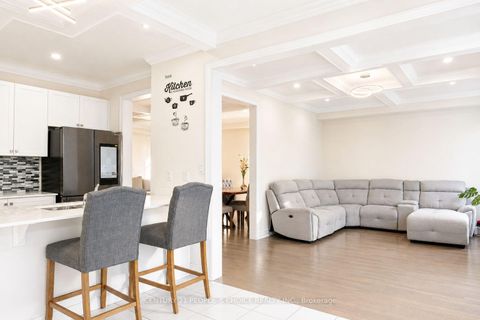 Photo 8 at 64 Coldwell Bay Circle, Kleinburg, Vaughan