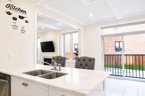 Photo 9 at 64 Coldwell Bay Circle, Kleinburg, Vaughan