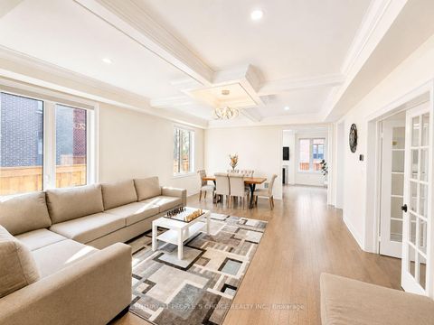 Photo 11 at 64 Coldwell Bay Circle, Kleinburg, Vaughan