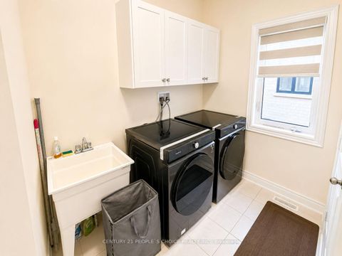 Photo 13 at 64 Coldwell Bay Circle, Kleinburg, Vaughan