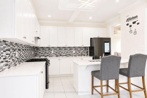 Photo 25 at 64 Coldwell Bay Circle, Kleinburg, Vaughan
