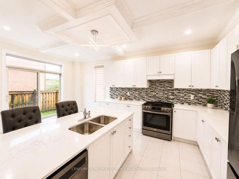 Photo 26 at 64 Coldwell Bay Circle, Kleinburg, Vaughan