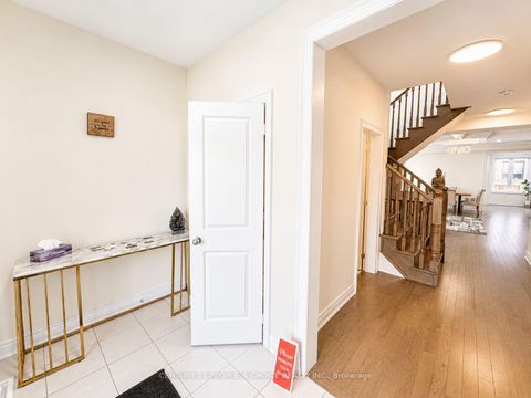 Photo 35 at 64 Coldwell Bay Circle, Kleinburg, Vaughan