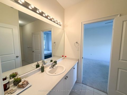 Photo 38 at 64 Coldwell Bay Circle, Kleinburg, Vaughan