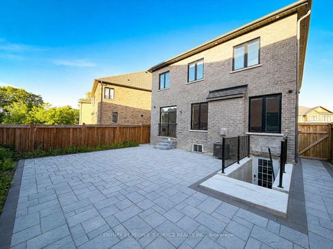 Photo 46 at 64 Coldwell Bay Circle, Kleinburg, Vaughan