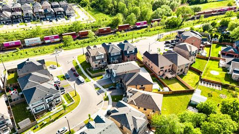 Photo 49 at 64 Coldwell Bay Circle, Kleinburg, Vaughan