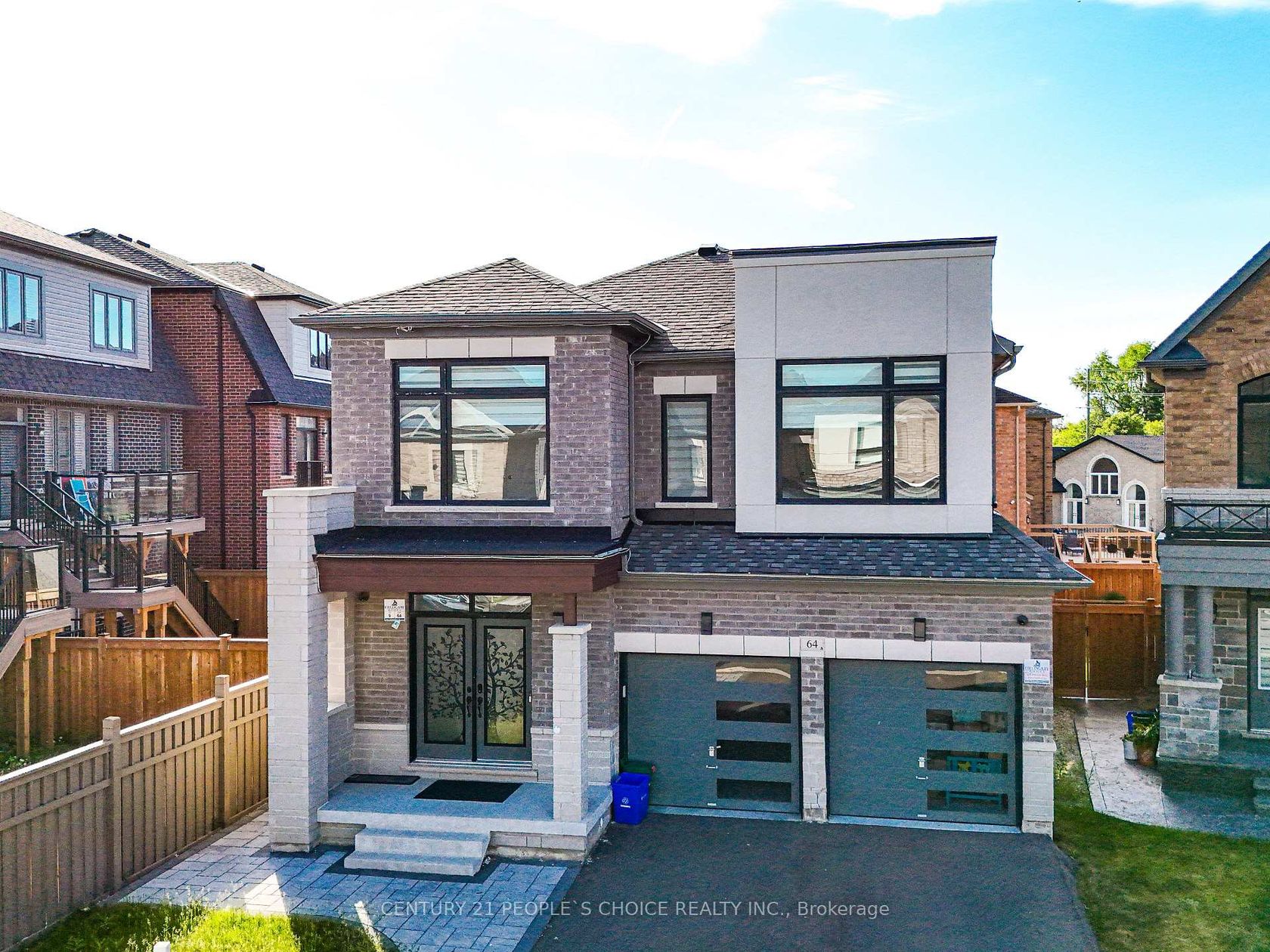 64 Coldwell Bay Circle, Kleinburg, Vaughan photo number 2