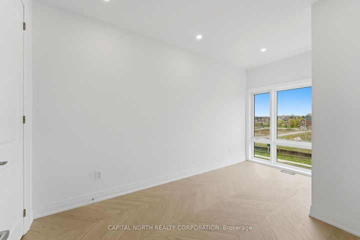 Photo 25 at 326 King Road, Oak Ridges, Richmond Hill