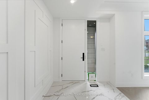 Photo 2 at 326 King Road, Oak Ridges, Richmond Hill